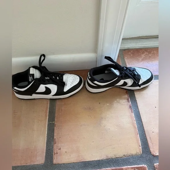 Nike Dunk Low “Panda” 8.5/Eur 40 - Picture 5 of 8